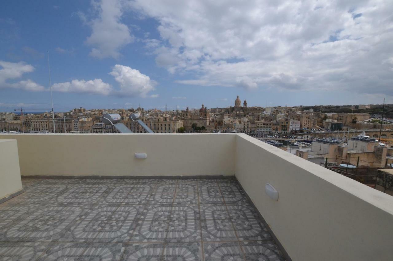דירות סנגלאה The Penthouse Flat-Terrace&View מראה חיצוני תמונה